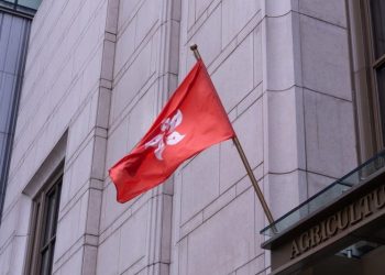 Futu Holdings Subsidiary PantherTrade Seeks Crypto Trading Platform License in Hong Kong