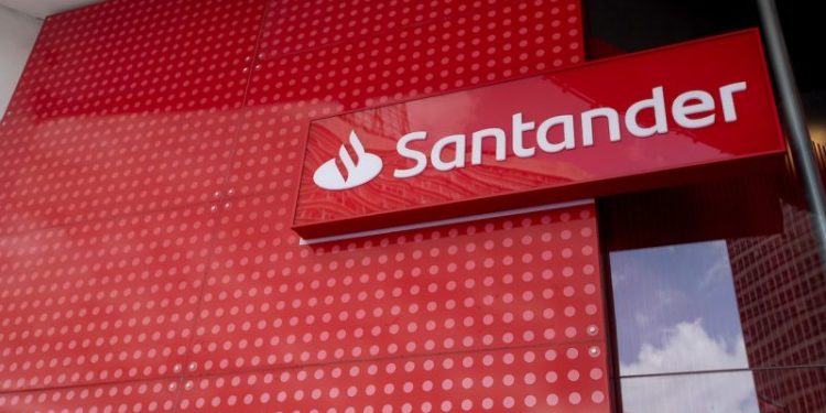 Major Cryptocurrencies Bitcoin and Ethereum Now Available for Swiss Santander Accounts