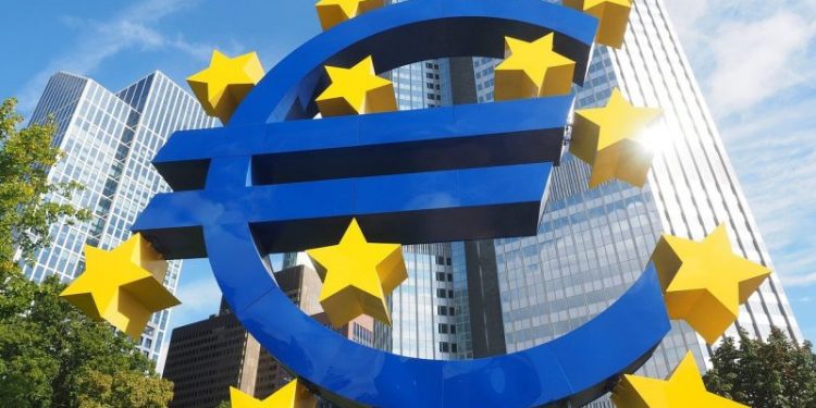 Digital Euro Debate Heats Up: Experts Divided on Central Bank Digital Currency