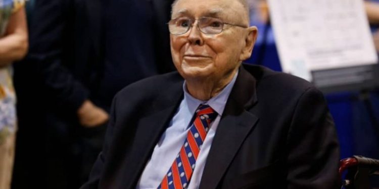 Legendary Investor and Bitcoin Skeptic Charlie Munger Dies at 99