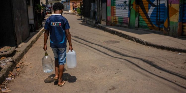 The world briefly smashed through the 2-degree warming limit for the first time ever