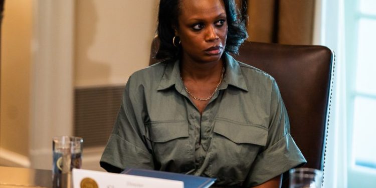 Shuwanza Goff, Biden’s new Congress liaison, on the spot as shutdown looms