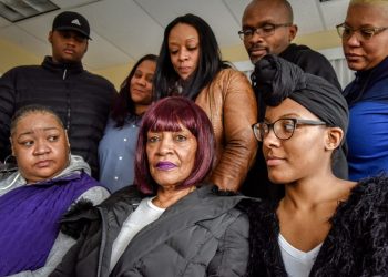 Jury to weigh: Was fatal shooting of handcuffed man by police criminal?