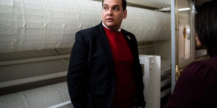 After release of ethics report, Santos says he won’t seek reelection