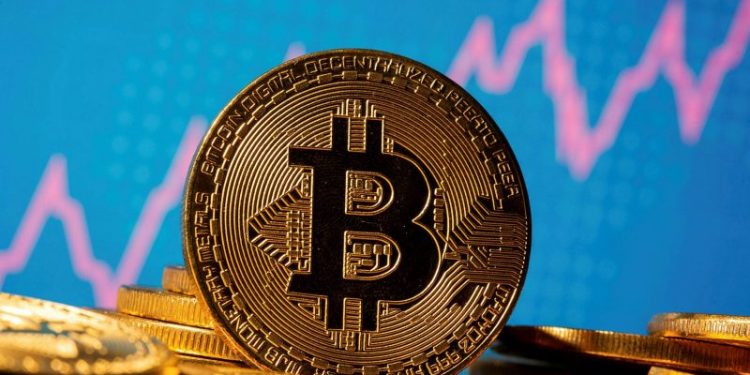 Coinbase, Microstrategy Shares Surge as Bitcoin Resumes Rally