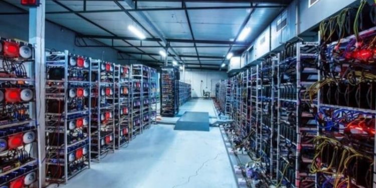 Riot Blockchain Buys 66,560 Bitcoin Mining Rigs in $290.5 Million Deal with MicroBT