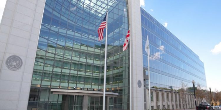 SEC’s Absence at Binance Settlement Announcement Raises Questions