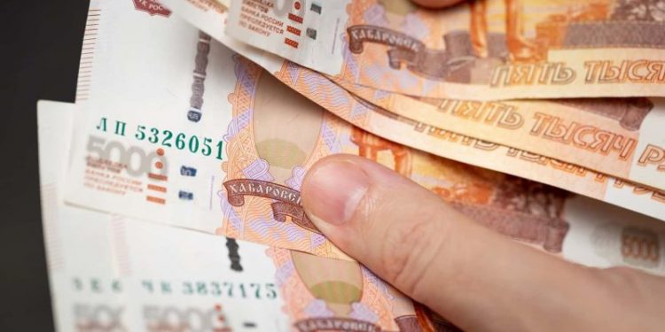 Russians Turn their Backs on Cash, Study Shows – Good News for CBDC & Crypto Adoption?