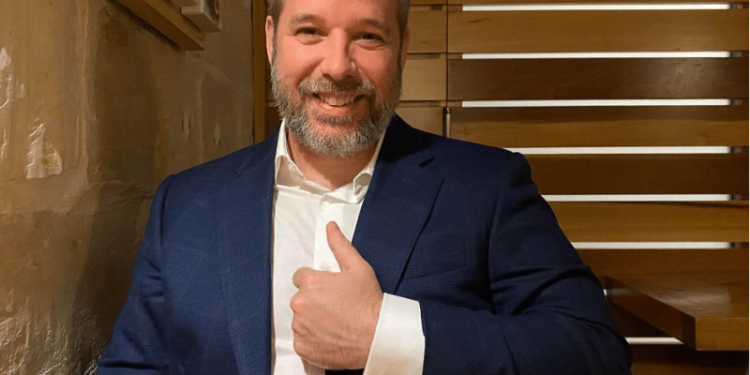 Martin Thibeault Helps Entrepreneurs Transform Their Career With Blockchain Technology