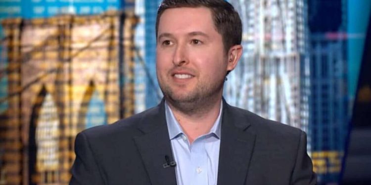 Grayscale CEO Calls for Simultaneous Approval of Spot Products to Level the Field