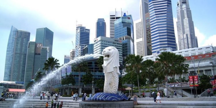 PM of Singapore Alerts Residents to Deepfake Crypto Scam Using His Image