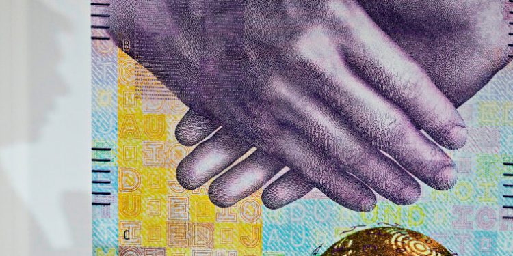 Swiss bank will pay $122.9 million after helping U.S. citizens hide billions in assets