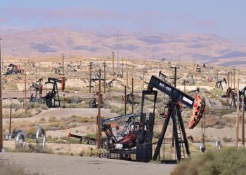 U.S. oil production hit a record under Biden. He seldom  mentions it.