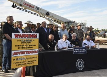 ACLU sues Abbott over law giving state police immigration arrest powers