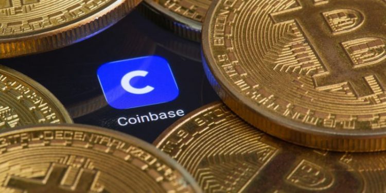 Coinbase’s Market Dominance Challenged by New Wave of Bitcoin ETFs