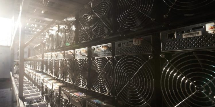 Bitcoin Miner Core Scientific Overcomes Bankruptcy, Eyes Stock Market Return