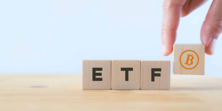 Spot Bitcoin ETFs Record $4B in Inflows as Incumbent Crypto Fund Issuers Lose $2.9B