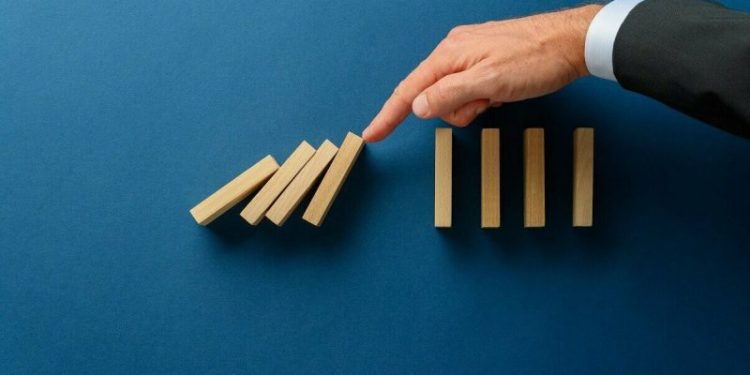 Experts Warn of Financial System Risks as Bitcoin ETFs Bridge Gap between Crypto and TradFi