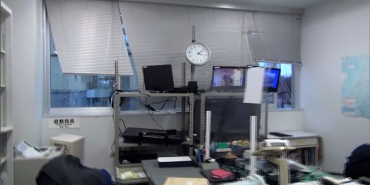 ‘Battle against time’ to find quake survivors as Japan lifts tsunami warnings and death toll rises