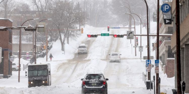 Why we still have brutal cold snaps even as the planet warms to record levels