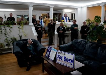 Inside the unusual Biden write-in campaign in New Hampshire