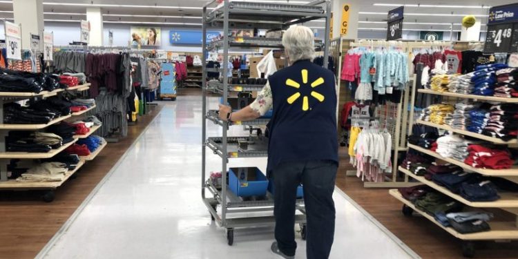 Walmart managers can now earn $400,000 a year, no college required, thanks to stock grants