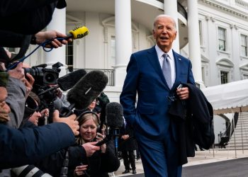 Biden looks for big win as voters head to polls in South Carolina primary