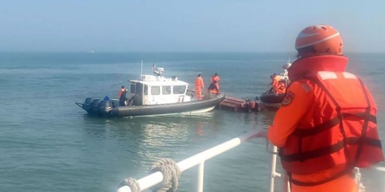 Two Chinese fishermen drown during pursuit by Taiwan coast guard