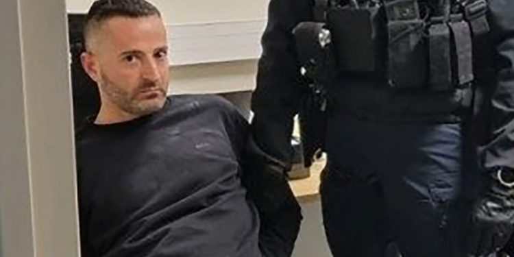 Italian mafia boss who escaped prison by tying bed sheets together arrested during romantic dinner in France