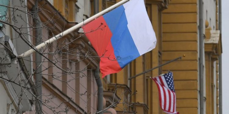 US-Russian dual citizen arrested for treason, accused of collecting funds for Ukraine