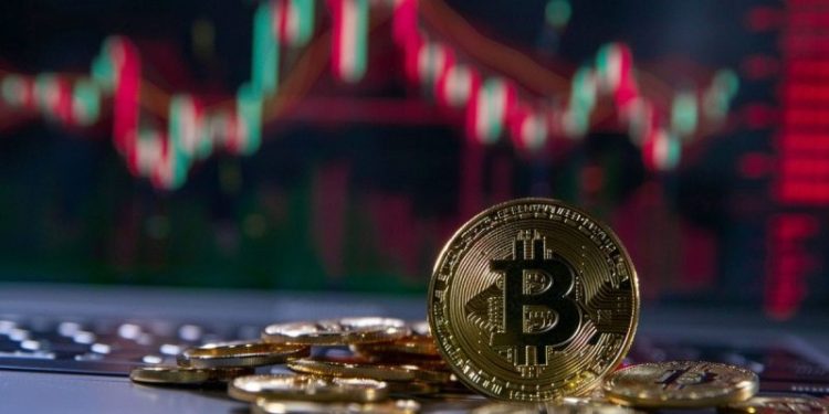 GBTC Bleeds Another $443 Million as Bitcoin Price Drops Below $61,000