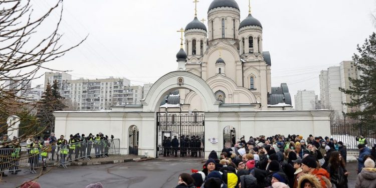 Mourners gather for Navalny’s funeral in Moscow amid threat of arrest