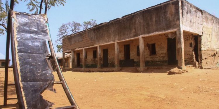 Gunmen who kidnapped 287 school children in Nigeria say they will kill them all if $622,000 ransom not paid