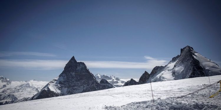 Five skiers found dead, one missing in Swiss Alps