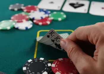 Crypto Whales Bet 300K USDT On A Crazy Hand Of Poker At CoinPoker