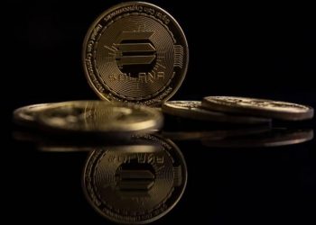 Solana Price Prediction as SOL Drops 5% Overnight – What’s Going On?