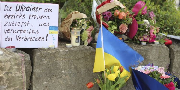 Two Ukrainian servicemen stabbed to death in Germany, Russian national arrested