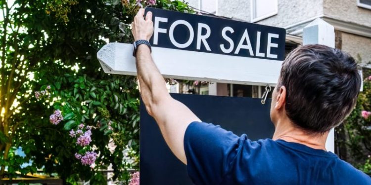 As home sellers and buyers wait on a Fed cut, here’s how mortgage rates have affected the spring housing market