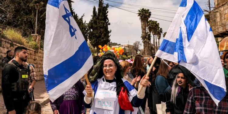 Far-right Israeli ministers urge Netanyahu not to accept ceasefire proposal