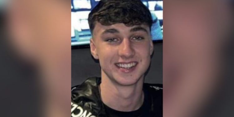 Search continues for British teenager missing on Spanish island for a week