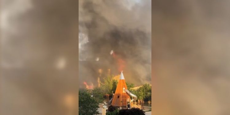 Priest and six law enforcement officers killed in attacks on synagogues and church in Russia’s Dagestan