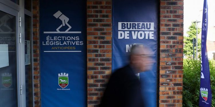 French voters head to polls in first round of snap parliamentary elections