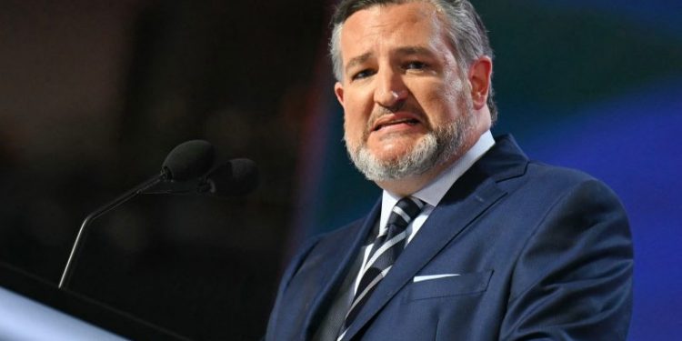 Ted Cruz pushes the GOP’s immigrant-voting lie deeper into the slime