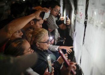 Venezuelans vote in crucial election as opposition challenges Maduro