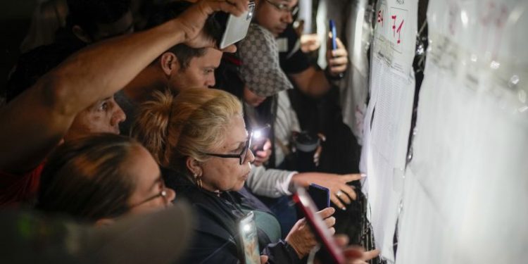 Venezuelans vote in crucial election as opposition challenges Maduro