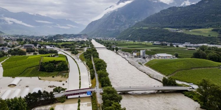 At least 4 dead, 1 missing after flooding in southern Switzerland