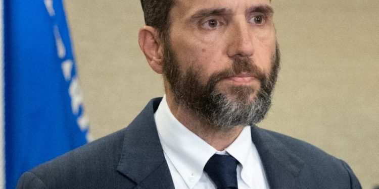 Jack Smith appeals Judge Cannon decision to throw out Trump case