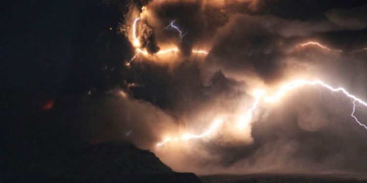 Volcano erupts in Russia after 7.0-magnitude earthquake, sending ash column 5 miles high