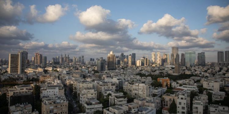 Israeli military says no change in civilian guidelines amid reports of looming Iranian attack