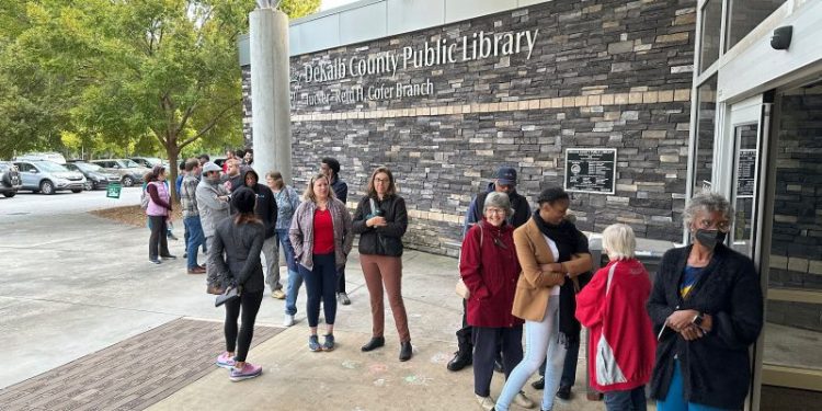 Georgia smashes first-day early voting record; no signs of slowing Wednesday